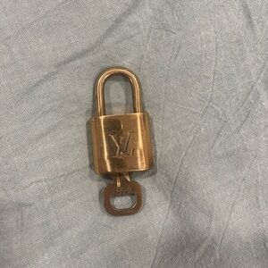 LV Lock and Key #323